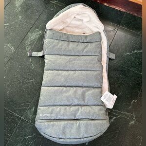 Gently used Uppababy cozy ganoosh footmuff